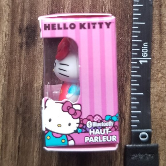 NEW - ZURU 5 Surprise Mini Brands - Hello Kitty Speaker Miniature Replica - Picture 4 of 7
